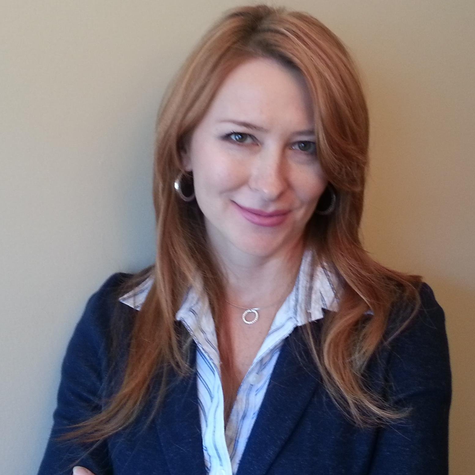 #RealEstate Salesperson @SearchRealty 
Fluent in #Russian servicing the locations of #Oakville #Mississauga #Milton