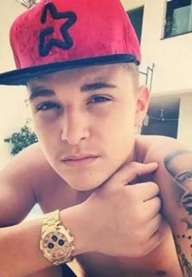 lifeformcgui's profile picture. mc gui sonha nunca desiste e os recalcados falam mau porque nao resiste