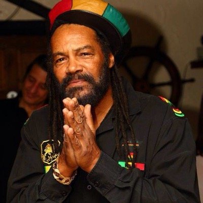 RECORDING/PERFORMING ARTIST/RADIO PRESENTER/DJ/PERSONALITY...KEEPIN THE FYAH BLAZIN!!!RASTAFARI TO DA WORLD