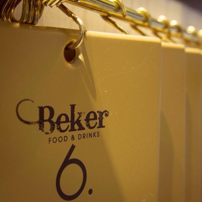 Beker_6's profile picture. Beker6 es nuevo y tiene estilo. Cocina clásica con toque exótico. Barra y terraza. L-S de 12h a 2h. Hermanos Bécquer, 6.