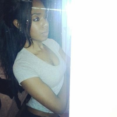 xSharnailisx_'s profile picture. 