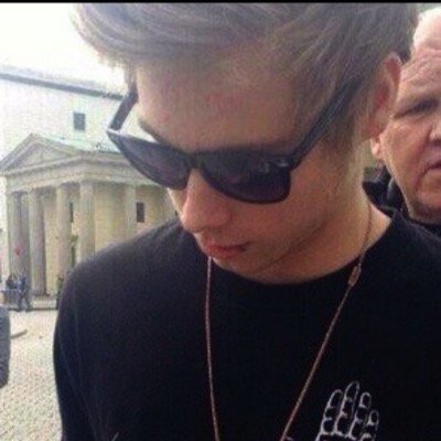 Too broke for concerts &
too ugly for Luke