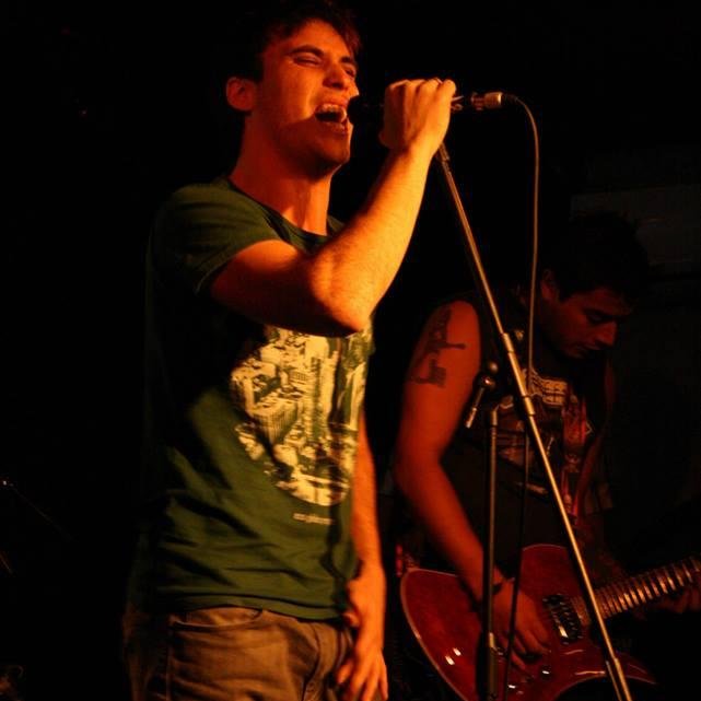 a2p_banda's profile picture. Banda de Hard Rock integrada por Sebastián Melgarejo en voz, Alexis Valdez y Sergio Alqueres en guitarras, Denis Passeli en batería y Danilo Ojeda en bajos.