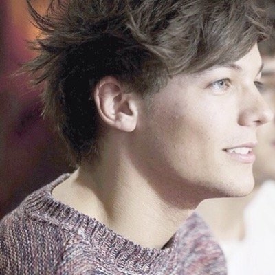I gave you a free follow so pleaasee follow @pamperedlouis ❤️❤️❤️