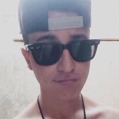 Maycon seguiu..... 27/10/14 22:29