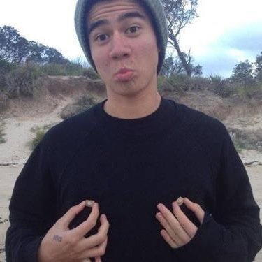 free follow from @RowanMurdoch go follow her now | 5sos | 0/4