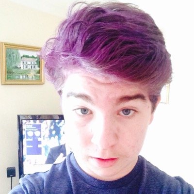 Free follow from @Mike__Irving ✌️in return please follow back :3