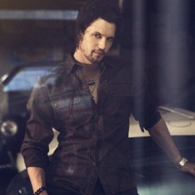 UntamedLycan's profile picture. Lycanthrope/Vargulf. Older brother of @CaughtYourScent. I'm a Gypsy, I have a sense of adventure. {Single} #Alpha #HemlockGrove {RP/OC/AU/21+}