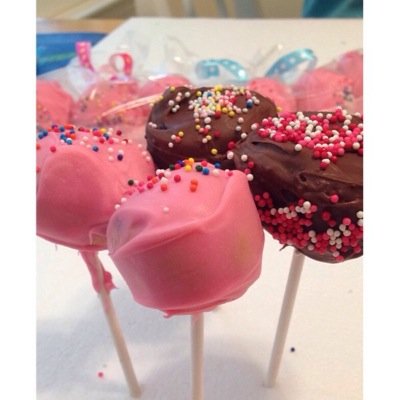 Order your customized cake pops from us! Amanda and Ashley's finance business! Prices: $1 for 1 // $5 for half dozen // $10 for dozen