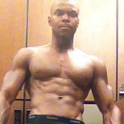 Macsillious's profile picture. Instagram@ macsillious