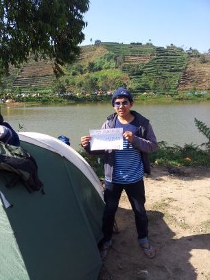 Kesuksesan itu gak melihat apapun,siapapun,smua tergantung action.