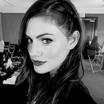 EnigmaticMoxie's profile picture. The devil and God are raging inside of me. | Former Slytherin | Animagus | #LifeAfterHogwarts