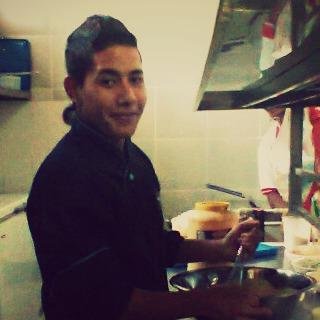 Que miras? Sígueme' y te Sigo (Con todos sonrió pero en nadie confió). #COCINERO