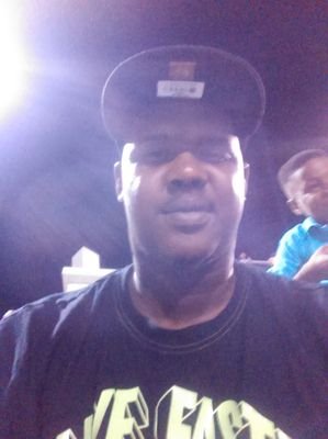 Doing me live life one day at a time. #manwithaplan#lovemyboys#teamgod #teamandroid #teamhooper #teamgettinmoney l #teamblessed