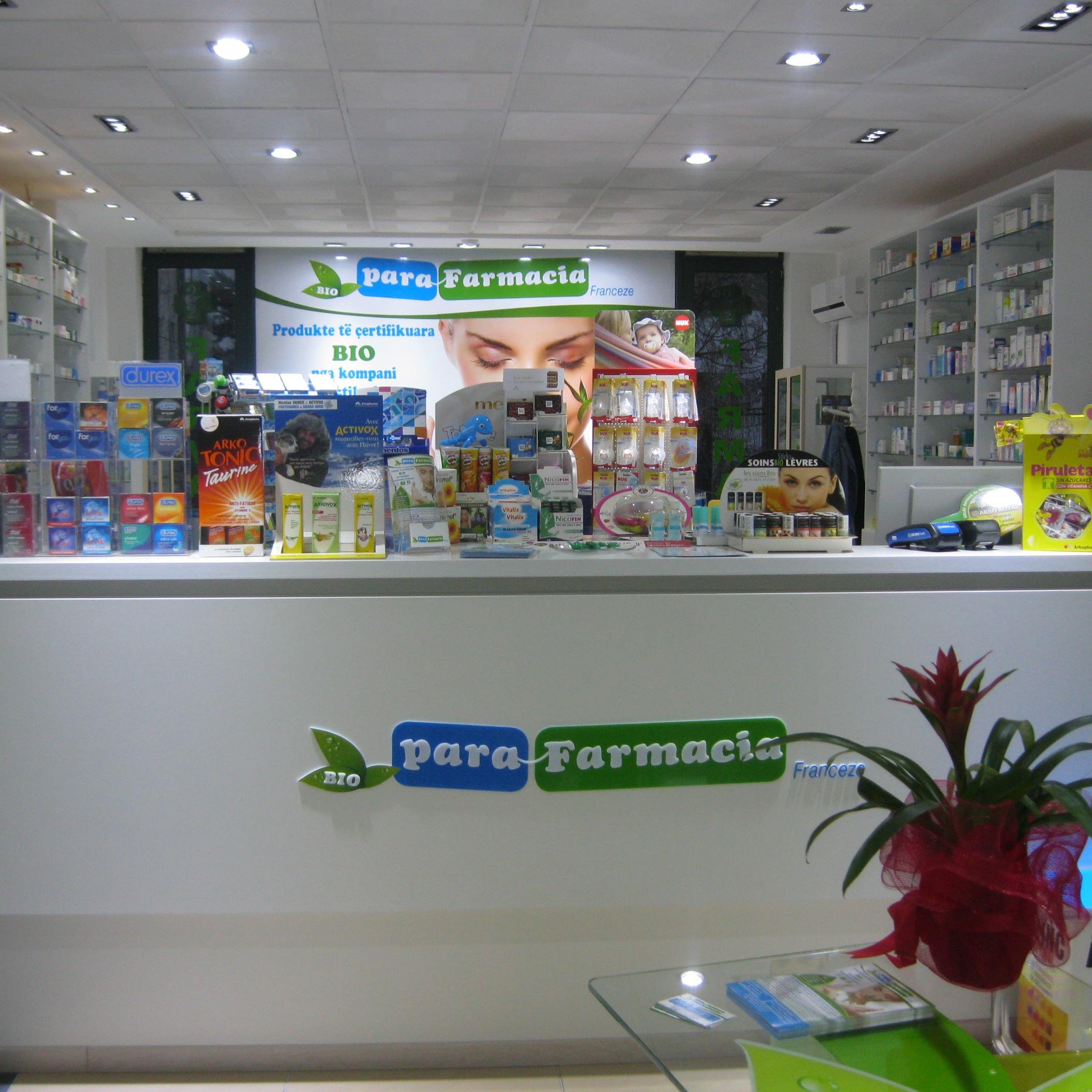 Farmaci&Parafarmaci me nje game te gjere produktesh franceze BIO. Gjithçka natyrale, vitamina, qumesht blete, produkte fitoterapeutike per semundje te ndryshme.