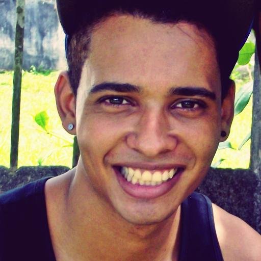 Esqueça do mundo se for preciso,mais Seja Feliz !