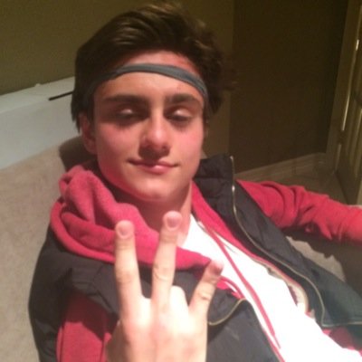 thenamesdbenson's profile picture. just an average sketcher who likes to sauce