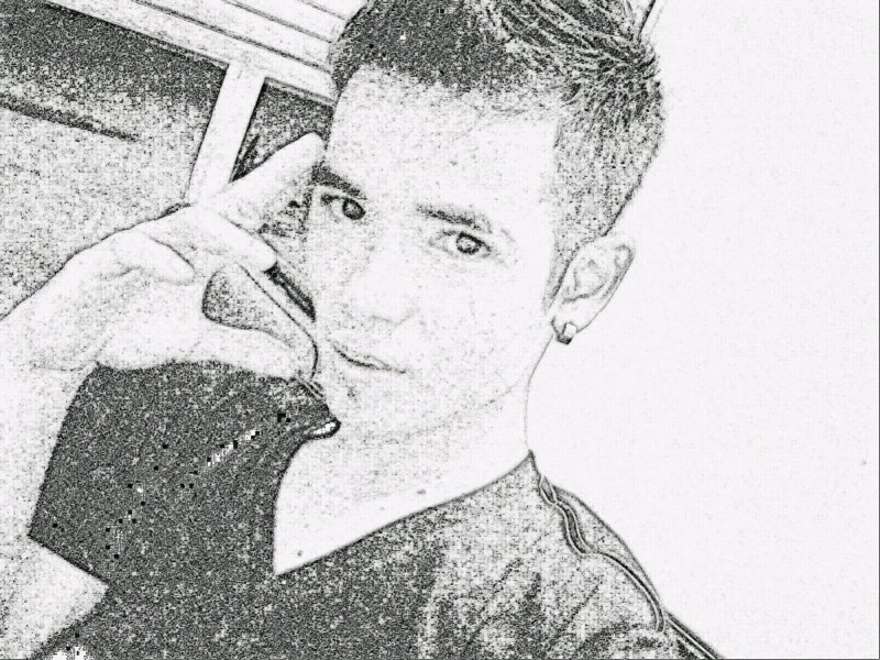 masa lalu memang menyimpan banyak kenangan,namun itu alasan untuk tak terus melangkah ke depan ^_^ thinking :* {}