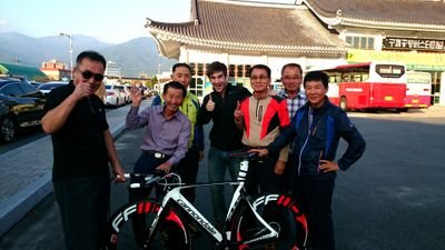 chao_angmo's profile picture. Triathlete, IT engineer, traveler, food dumpster, recreational poet, emotionally selective