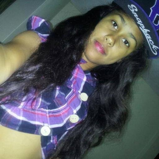 •Rapera,Cantante,Compositora,Modelo♥
IG: Muñequitta_Cromo