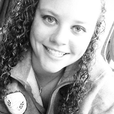 Former college softball player, Sport managment and marketing, sports lover. Lead your heart and follow your dream!