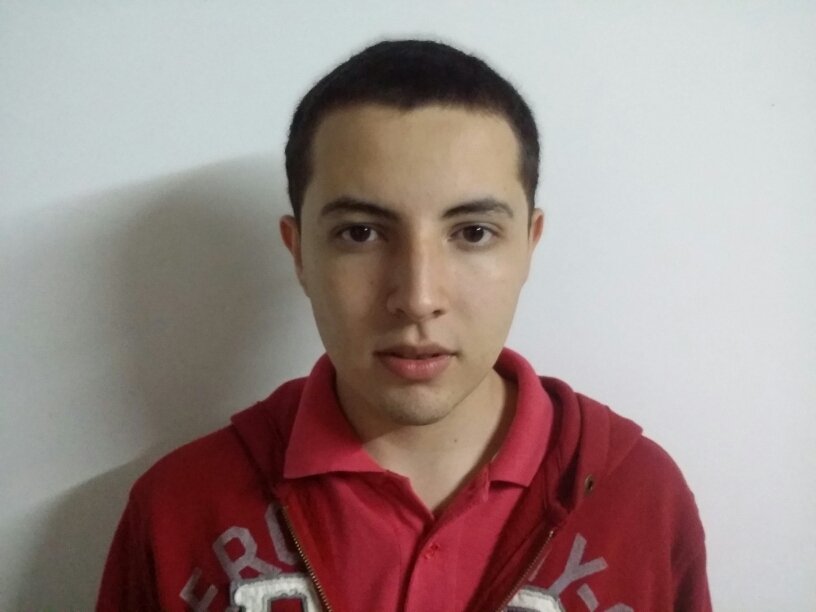 Estudiante de Ingeniería de Sistemas y Computación, X Semestre, Universidad del Quindío. Me gustan las matemáticas, los videojuegos y el fútbol.