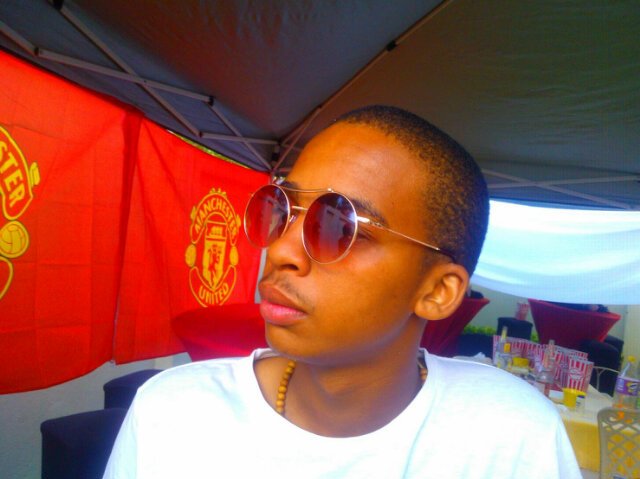 ♬_ junkie for everything