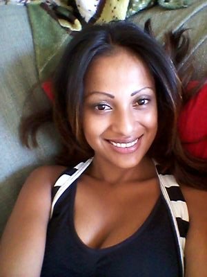 the name is leidy im a single mother of two beautiful lil girls . .