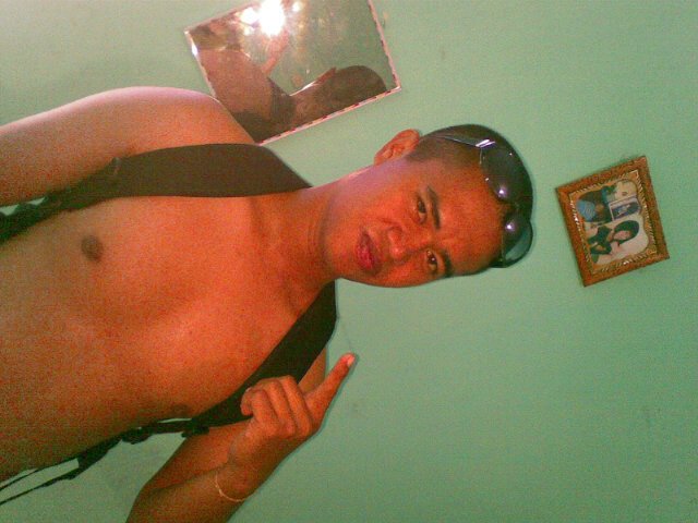 Deny_jokerz's profile picture. Ingin dekat dengan keluarga