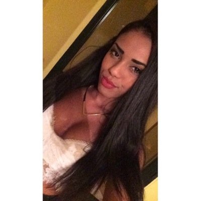 CCristinhood's profile picture. Jamaïcan . French . Spanish .  Have a long way . Paris to Valencia