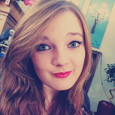 shelsheee's profile picture. life is better when your laughing

live every moment, 
      laugh everyday, 
             love beyond words