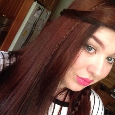Profile Picture of Isabelle (@DavisonIsabelle) on Twitter