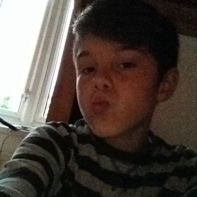 follow4follow follow my instagram meteseler live a happy life and be yourself eveyone else is taken you dont judge people by apperance its by personailty