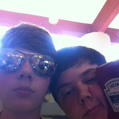 iamilholl's profile picture. 