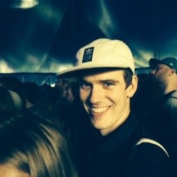 atuxii's profile picture. har slut på ord.