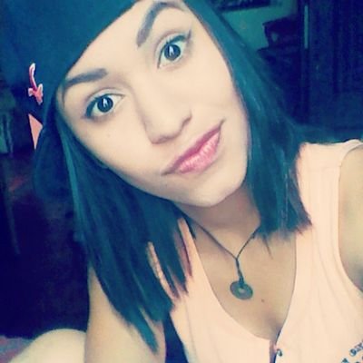 hola!Bienvenidos a mi perfil  ,modelo y  VENEZOLANA ,amante de un arte llamado RAP Venezolano INSTAGRAM: @anny915