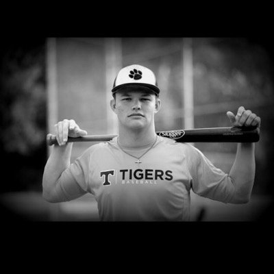 Just a dream chaser working hard everyday #6⚾️⚾️ peace is in the future