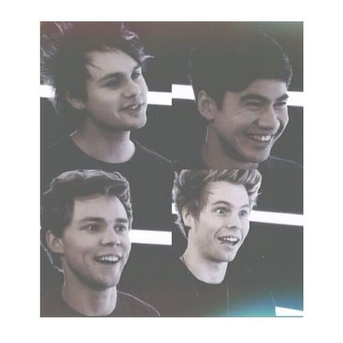 ☾free follow from @habitualhemmo☽