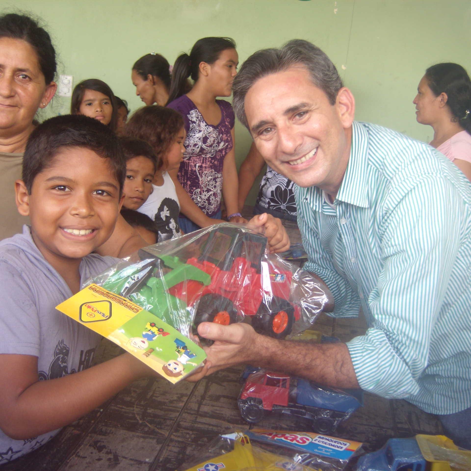 Há mais de 20 anos tenho um trabalho de coleta seletiva de material reciclável. Também dou apoio ao trabalho voltado para os escalpelados do Pará.