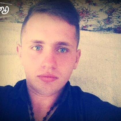 hello       jam  Edon Berisha  adhurues  i  repit   shqiptar  ...............