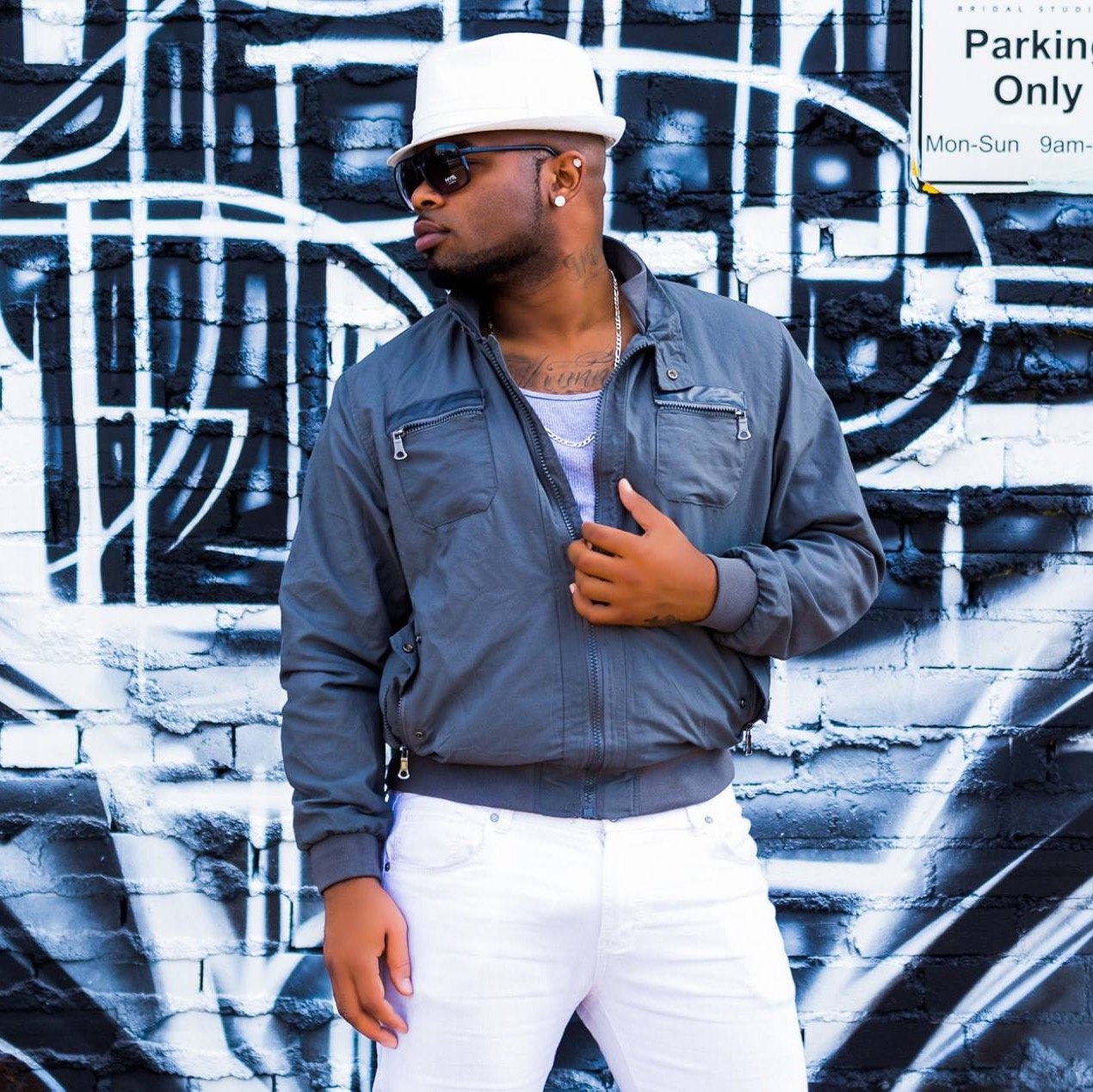 Father to a Prince....I am a King who deserves a true Queen!!!! #MusicManagement IG: @the_real_jmorr