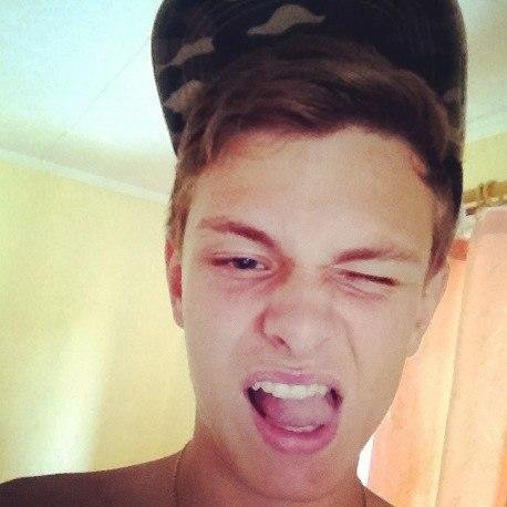 denis_pompeev's profile picture. 