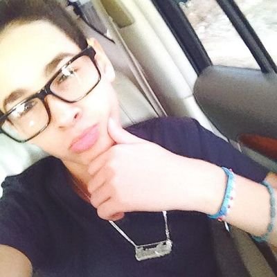 JosuE J'z I LoVeuU FlAQuiiiTO Te adoRoO AwwwW! ^__^ ♥
whatsapp: 809-821-7594  instagram: babypoint31 :D