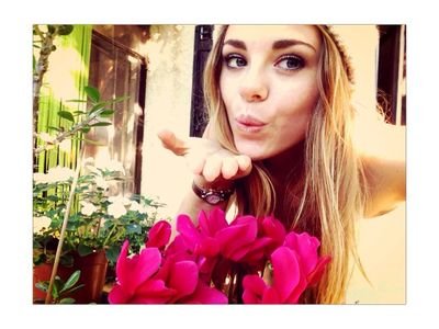 salut je suis @ABelaouchet mon compte et fermer je le reprend tu aussi fan de Sara de secret story TeamBlonde TeamSara bisous♡♥♡♥☆★:O♧♣♧♣♧