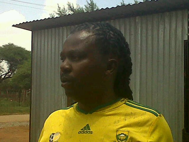 An African,father,lover,loves sport,Khosi supporter,God fearing & ngaka