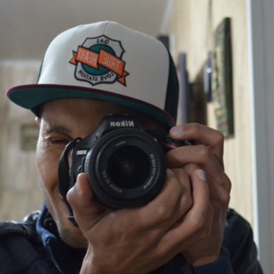 Analista Fiscal, Técnico em Radiologia, admirador de mídia digital criativa e um VICIADO em séries e Cinema.
