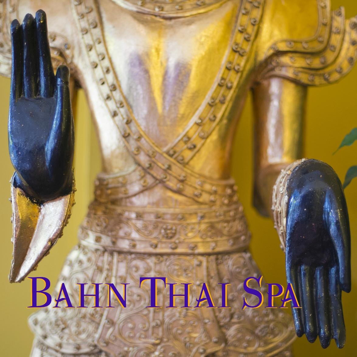 Bahn Thai Spa is a passionate collective of Practitioners, RMTs & Students dedicated to the healing art of Traditional Thai Massage.