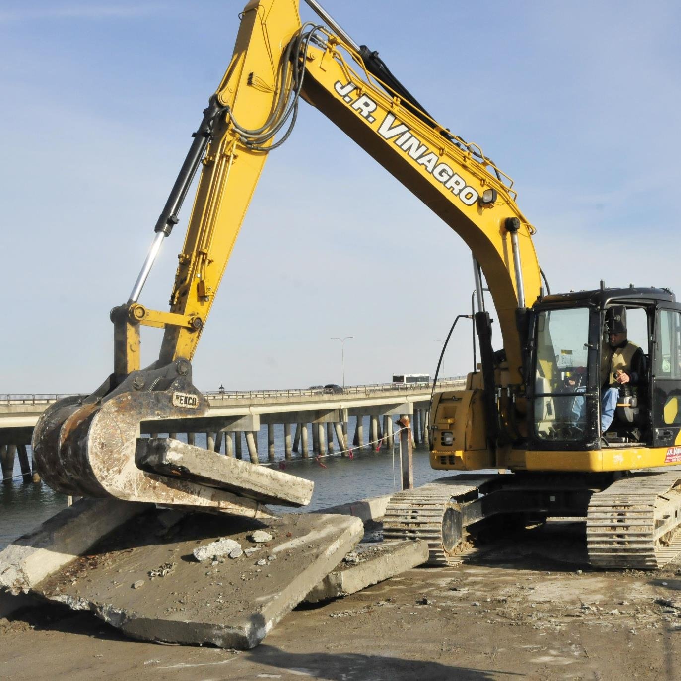 Company Specializing in Demolition, Crushing, and Recycling