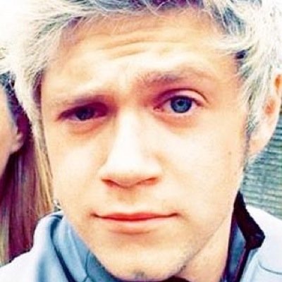 PLS FOLLOW @lostbxyniall & @pornoharold ilysm