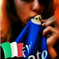 ♥مدريديه من جااابتني♥أأمي♥أأعشق النااادي الملللكي♔ومن لايعشق المللوك♥وأأموت في فرسااان الرئاااسه♥فرسااان فزااع♥أأهلاااويه وبالتخصص♥